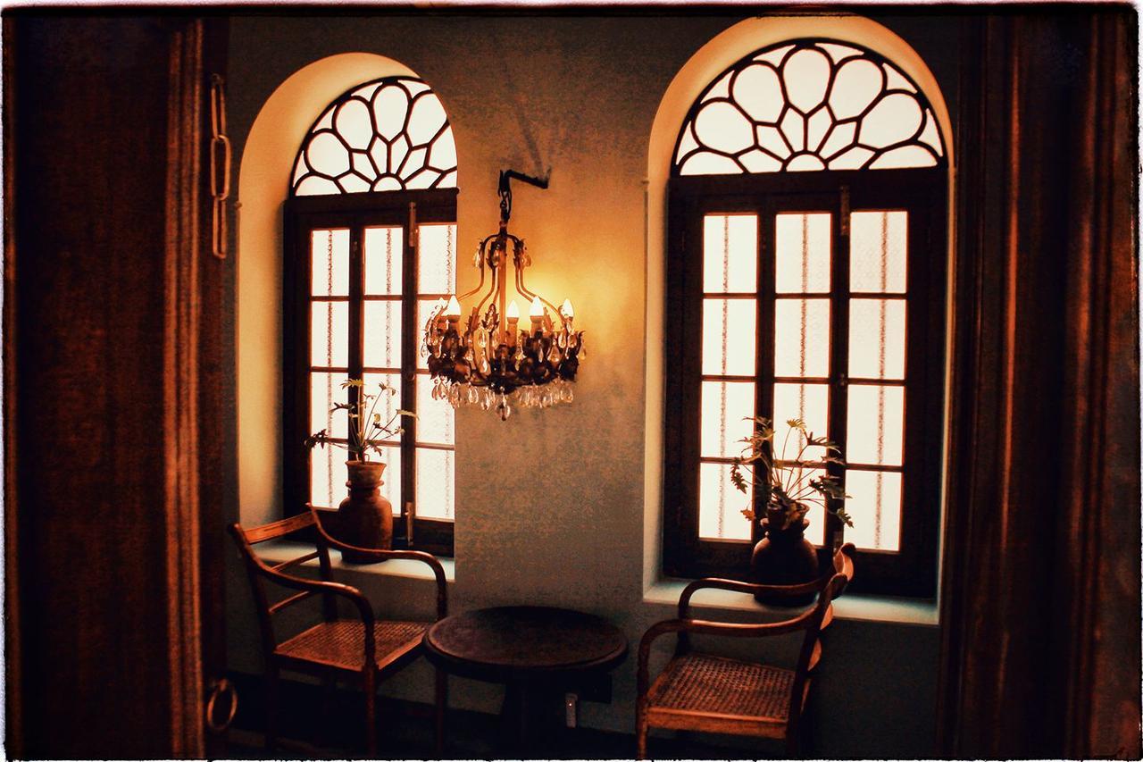 Calcutta Bungalow Bagian luar foto