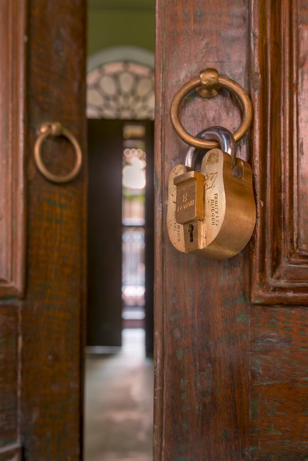Calcutta Bungalow Bagian luar foto